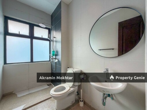 Renovated & Fully Furnished | 3 Storey Bungalow Kristal Court Seksyen 7, Shah Alam