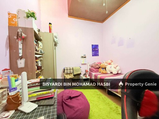 FREEHOLD 4,273SQ. FT Corner Lot Single Storey Warisan Puteri Seremban.