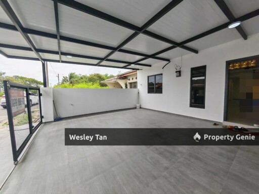 Ujong Pasir New Freehold Single Storey Terrace 4 Bed 3 Bath For Sale