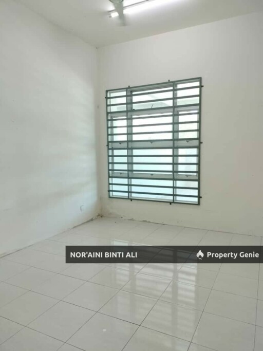 UTK DIJUAL TERES SETINGKAT CORNER LOT (TANAH LUAS)SUNGAI SOI JAYA, KUANTAN