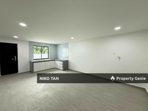 [RENOVATED&EXTENDED] 1-Storey Semi-D Taman Daya For Sale