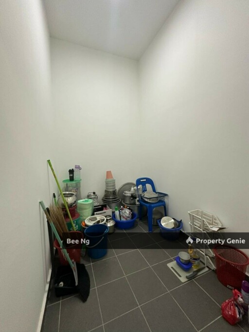 Taman Kempas Utama 2.5 storey cluster