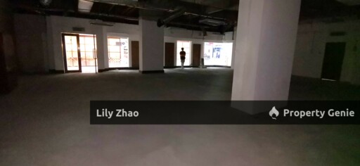 Prime Ground Floor 2,341 sf Retail Shop/Showroom/Offices for Rent in Shopping Complex Likas Square KK City