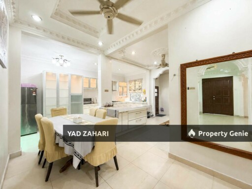 D'Kayangan, Seksyen 30, Shah Alam | 2.5 Storey Semi D Cluster 6 Bedrooms | RM1.39M - Fully Reno, Gated Guarded and Extended Front Side