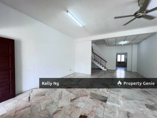2 Sty House At Taman Indah Klang For Rent