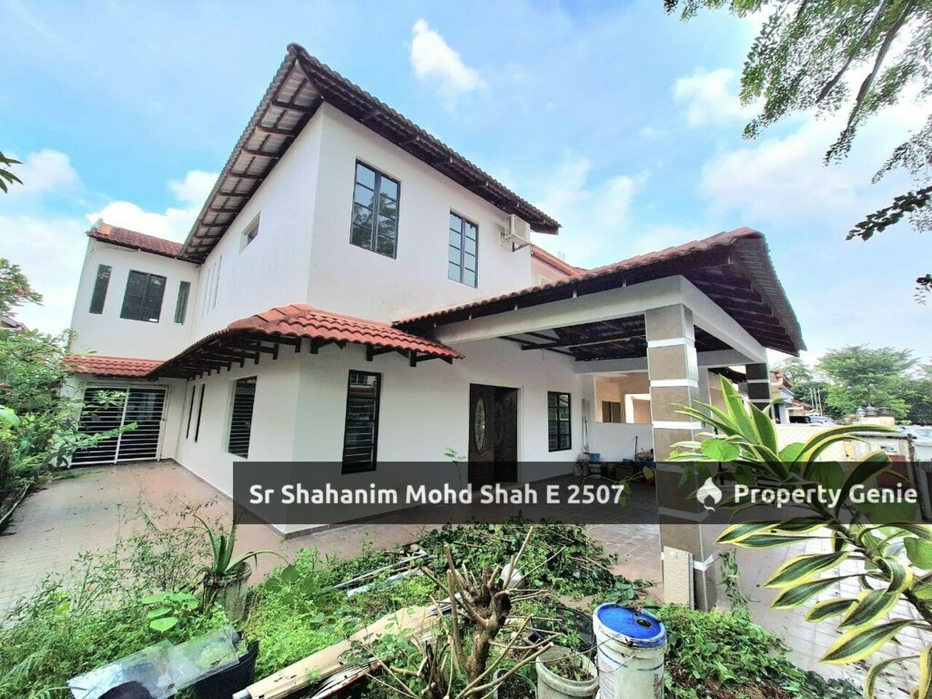Double Storey Anggerik Tainia Kota Kemuning Shah Alam ENDLOT / RENOVATED