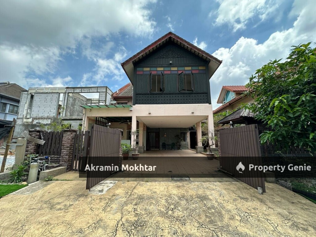 FREEHOLD, FACING OPEN & PARIALLY FURNISHED | Two Storey Semi-Detached House, USJ 17, Subang Jaya
