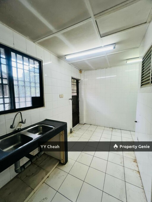 Menglembu Berlian, Ipoh 2 Storey Terrace For Sale, High Ground