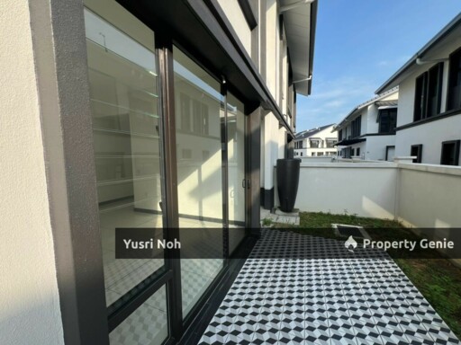 New Semi-D 2 Storey Elmina East - Under Warranty!