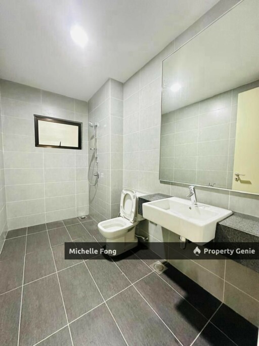 Residensi Ledang @ East Ledang / Townhouse / Ground Floor / Swimming Pools View / Good Condition