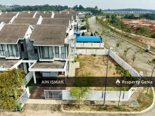 [CORNER LOT] TERES 2 TINGKAT PRECINT 7 SPRING VALE KOTASAS KUANTAN
