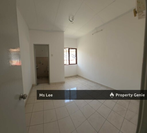 2 Storey house-Bandar Puteri Klang @ Port Klang-Sale Below Bank Value Rm151k