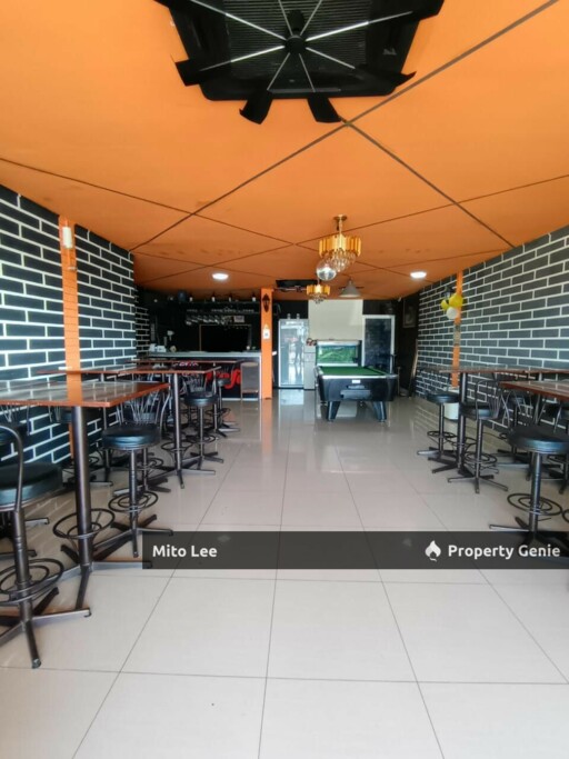 JB Town 2 storey Shoplot For Sale!! Facing Main Road!!