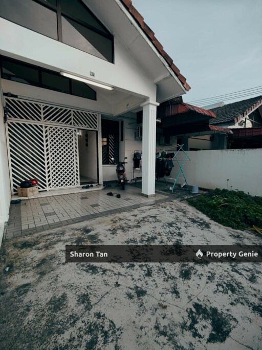 Single Storey Terrace House Tmn Molek JB Freehold Chinese Hot Area