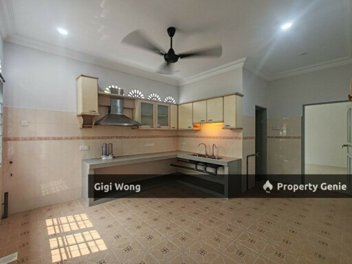 For Rent Single Storey Corner Lot