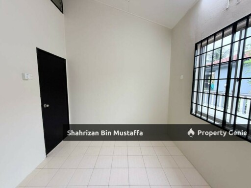 International Lot, End Lot, Taman Sri Saujana, Kota Tinggi, Johor