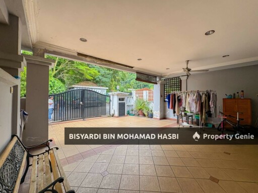 FACING OPEN 2.5 STOREY TERRACE BANDAR SRI DAMANSARA, DAMANSARA .