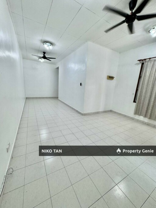 [UNBLOCK VIEW]2.5Storey Jalan Tiong Bandar Putra Kulai For Sale