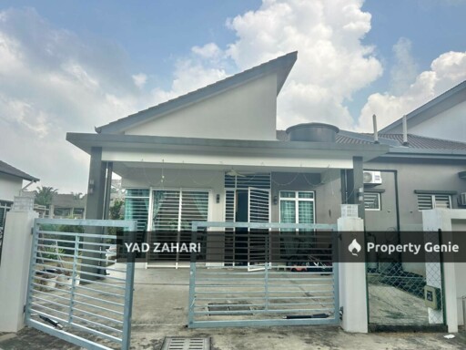 Taman Bentara, Telok Panglima Garang | Single Storey Semi-D 4 Bedrooms | RM485K - Good Condition and Semi Furnished