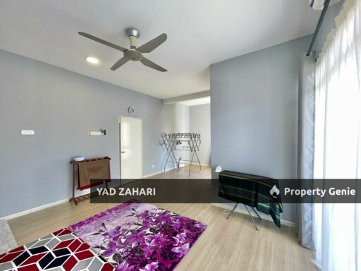 Crescent Park, Bukit Mahkota, Kajang | Townhouse 3+2 Rooms | RM640K - Fully Furnished, Renovated With Bigger Upper Unit