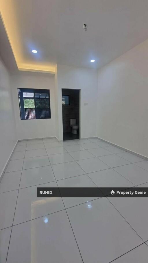 End Lot Single Storey Terrace House for Sale in Taman Sri Pulai, Johor Bahru