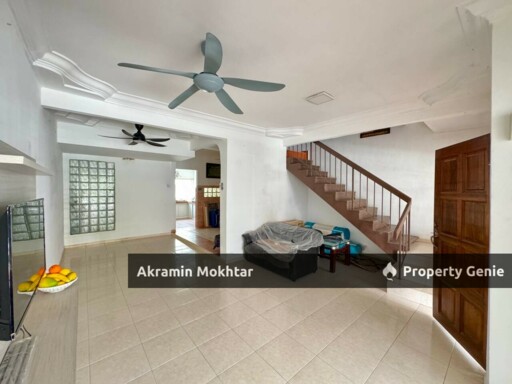 Renovated Double Storey Terrace @ Cakera Purnama, Puncak Alam Below Market