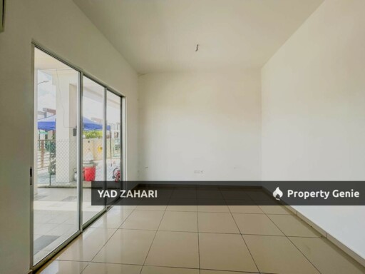 Kampung Lombong, Shah Alam | 2- Storey Terrace 4 Bedrooms | RM550K - Endlot & Flexible Deposit