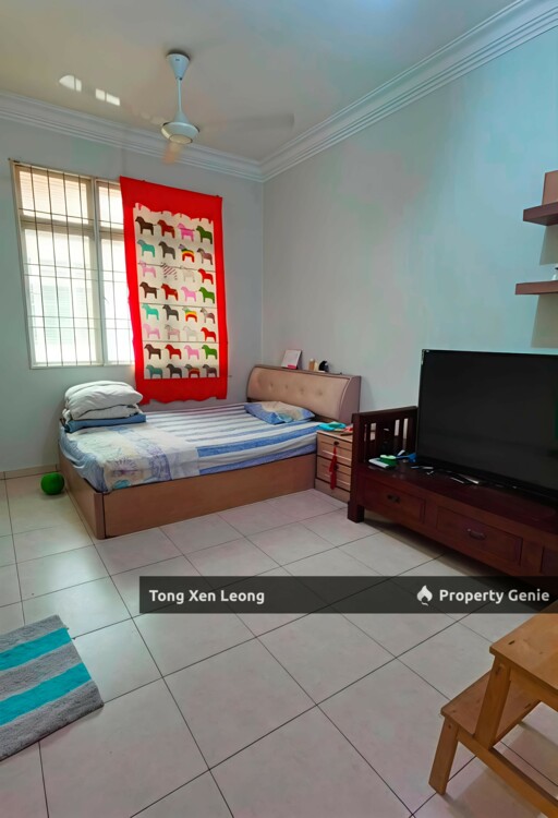 Spacious 5-Bedroom Corner Lot In Melaka, Partially-Furnished