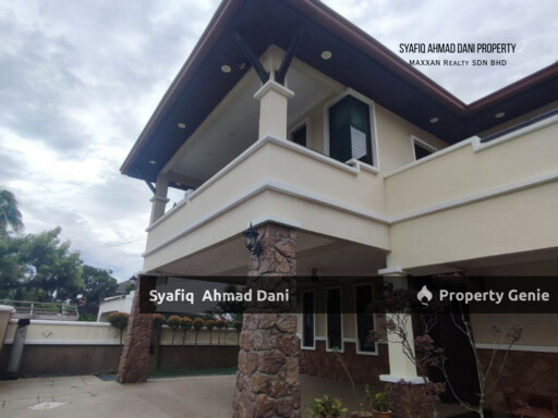 Villa Taman Tasik Titiwangsa with Utility Building