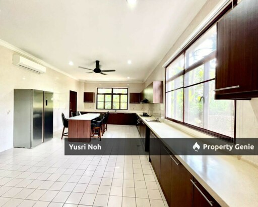 Fully Furnished - DOUBLE STOREY BUNGALOW IOI RESORT CITY PUTRAJAYA