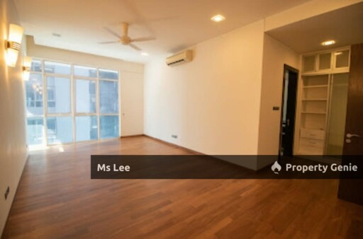 The Pearl @ KLCC-Level 17 private lift- Sale below bank value Rm480k