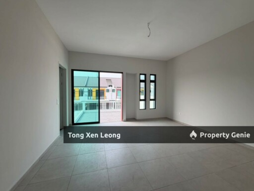 Freehold 4-Bedroom Terraced House In Krubong Destar