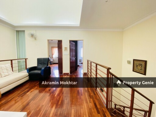 FREEHOLD & RENOVATED | SERING UKAY 2.5 STOREY SUPERLINK
