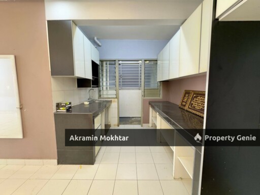 FREEHOLD, LOW LEVEL, RENOVATED & 2 PARKING | PANGSAPURI GAPURA BAYU JADE HILLS, KAJANG