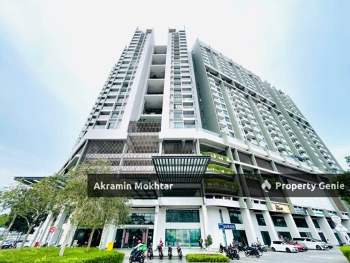 UNIV 360 PLACE SERI KEMBANGAN