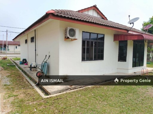 BANGLO TAMAN PERDANA, PERAMU PEKAN, PAHANG