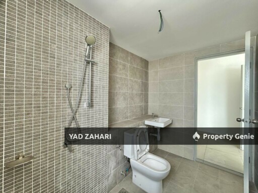 Platinum Residence, Dengkil | Townhouse 4 Bedrooms | RM470K - Bigger Size, Brand New and Lowest Price