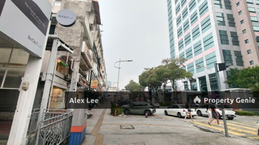 Damansara Uptown Ground Floor Frontage Shoplot for Rent