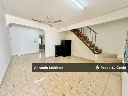 Freehold, Facing Open & Refurbished | Double Storey Terrace Taman Berlian Kajang
