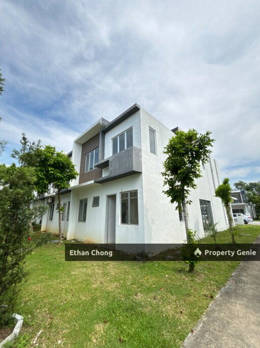 Unfurnished 2 Storey Terrace House for Sale at CasaView@Cybersouth, Dengkil