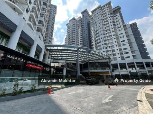 Freehold, Level 2, Renovated, Partially Furnished & 3 Parking | Condominium Maisson by the Park, Ara Damasara