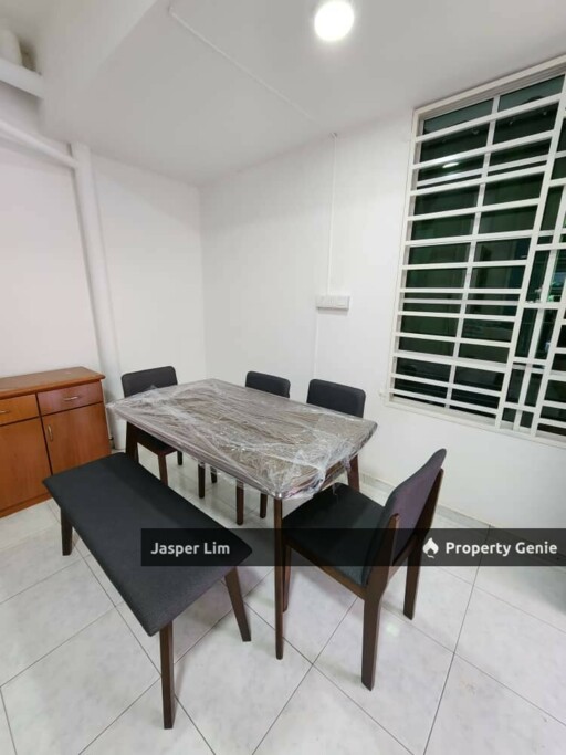 Taman Yun Hwa (Room)
