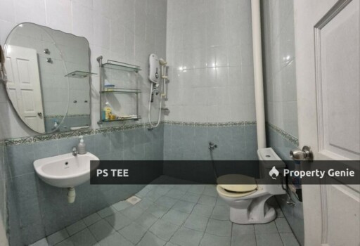 Spacious  2 Storey @ Klang ,Taman Emas