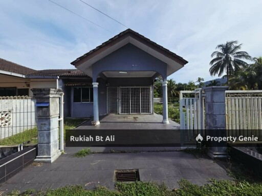 SEMI D CORNER LOT TAMAN REMBAU UTAMA