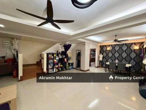 Freehold & Renovated | Double Storey Taman Prima Saujana, Kajang