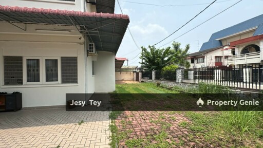 Taman Pelangi Multiple Rooms for Rent