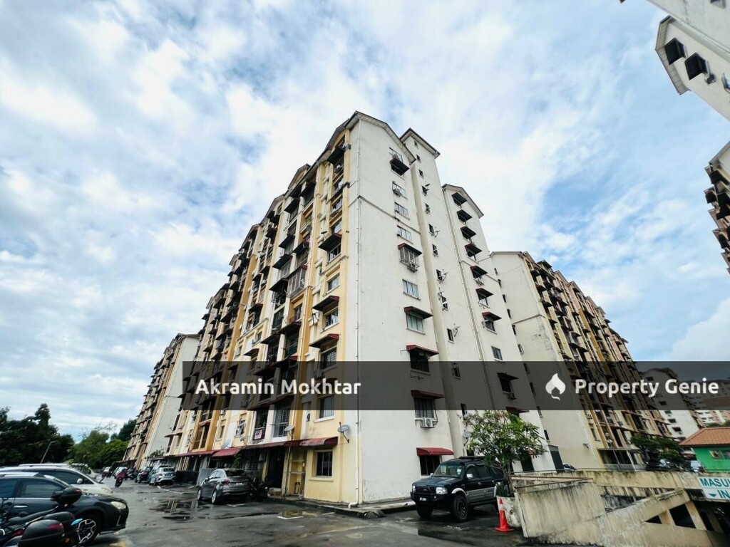 LOW LEVEL, END LOT, RENOVATED & 1 PARKING | APARTMENT VISTA LAVENDER TAMAN KINRARA PUCHONG