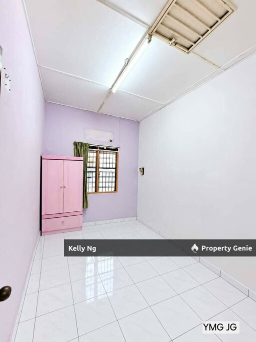 Double Sty Renovated House At Klang Utama For Rent