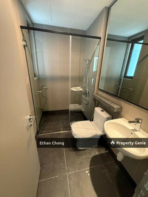 Partially Furnished Unit for Sale at The Vue, Shah Alam