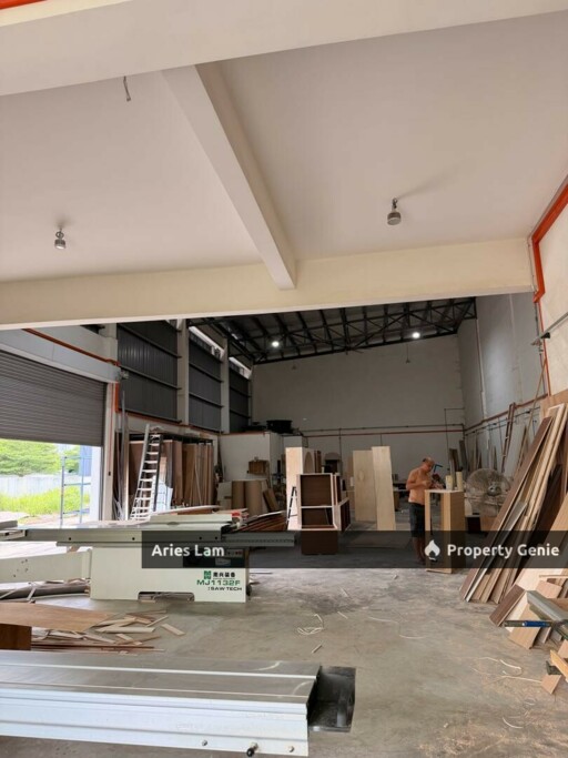 Kempas Utama Corner Lot Cluster Factory